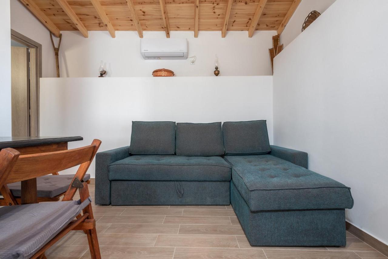 Ρίζες - Rizes Apartment Repanidhion Bagian luar foto