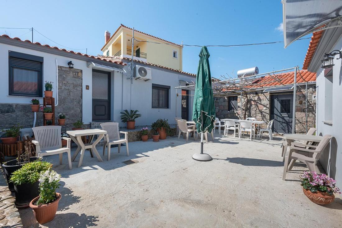 Ρίζες - Rizes Apartment Repanidhion Bagian luar foto