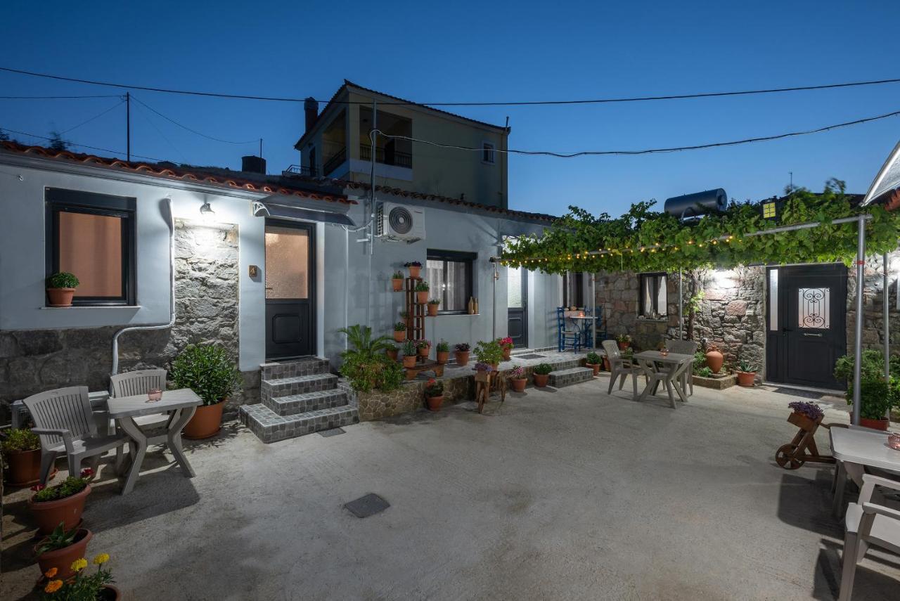 Ρίζες - Rizes Apartment Repanidhion Bagian luar foto